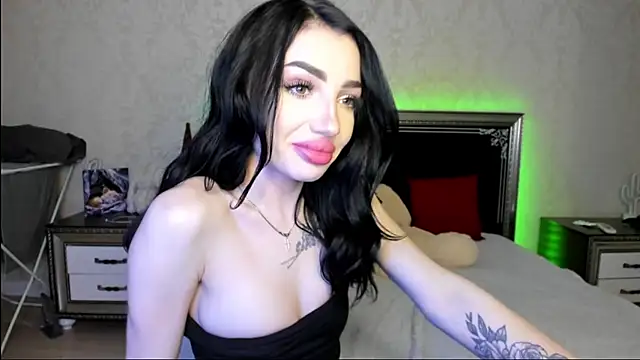 NancyLovee  online show from 22, 2, 2025