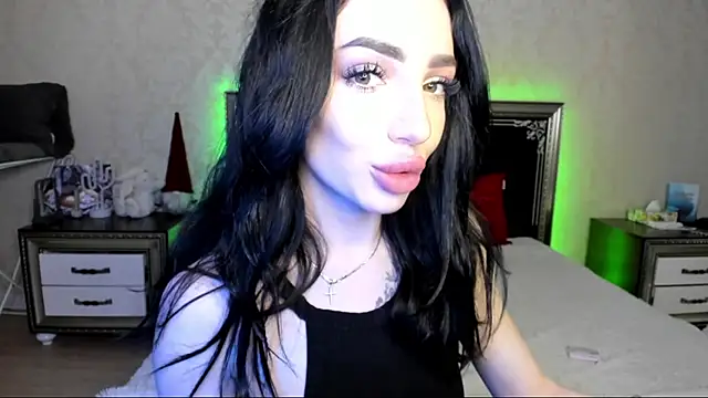 NancyLovee  online show from 24, 2, 2025