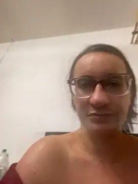 gloria7v05 online show from 10, 5, 2026