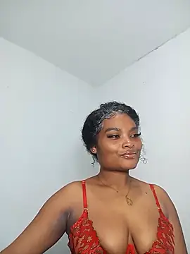 Snapshot of gianna_smith chatting on 25, 4, 2026 gianna smith online show from 25, 4, 2026
