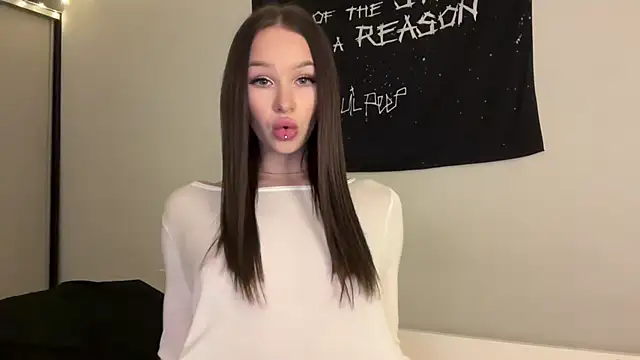 ur molly online show from 26, 11, 2025