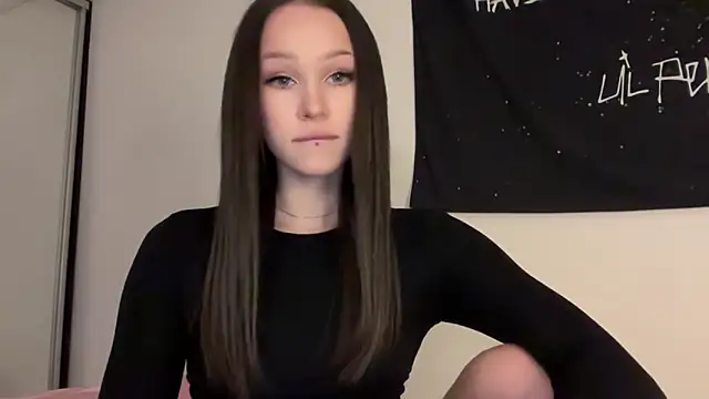 ur molly online show from 27, 10, 2025