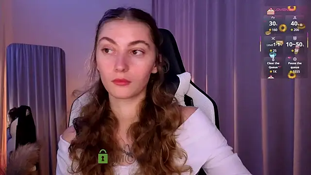 lady curls online show from 4, 12, 2025