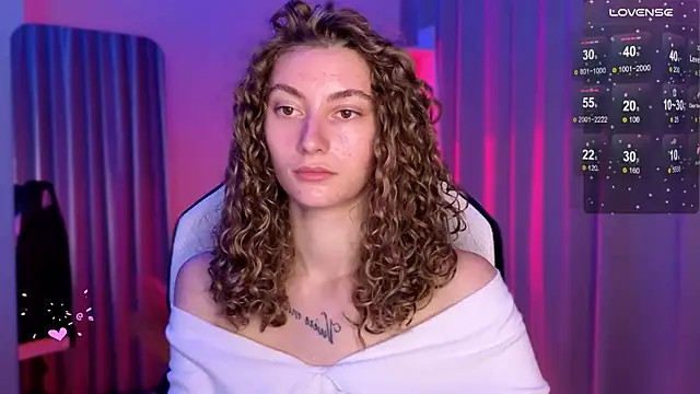 lady curls online show from 1, 2, 2025