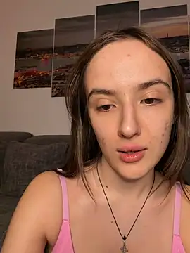 EmilyWi  online show from 11, 3, 2026