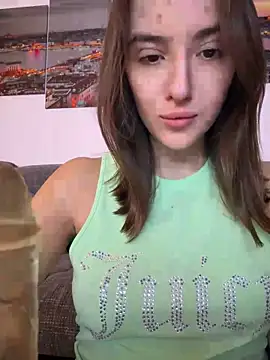 EmilyWi  online show from 17, 11, 2025