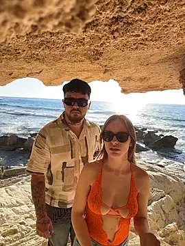 MrAndMrsSavage online show from 4, 2, 2026