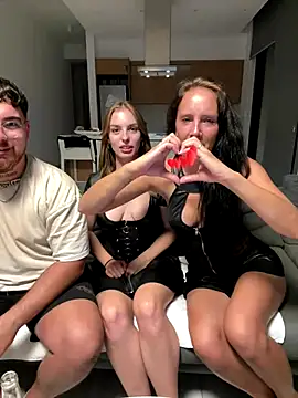 MrAndMrsSavage online show from 17, 10, 2025