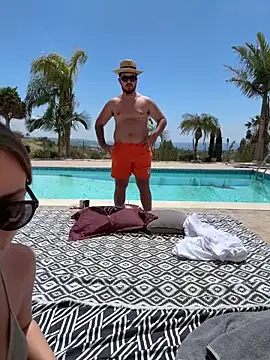 MrAndMrsSavage online show from 22, 4, 2026