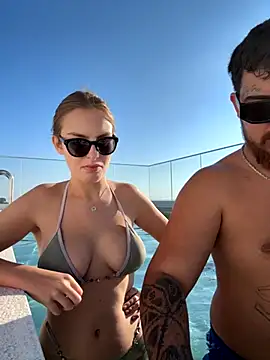 MrAndMrsSavage online show from 7, 10, 2025