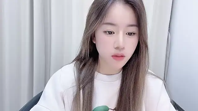 chloe-01 online show from 21, 12, 2024