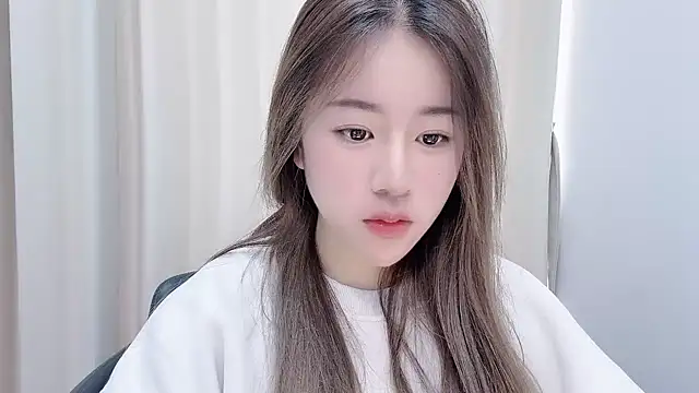 chloe-01 online show from 14, 1, 2025