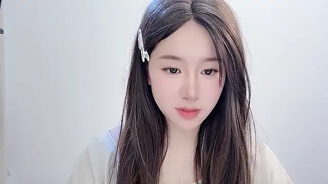 chloe-01 online show from 10, 11, 2025