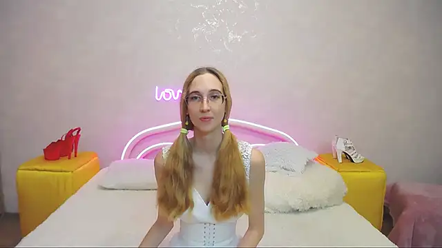 KlaryBrait online show from 27, 1, 2025