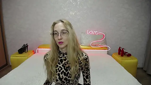 KlaryBrait online show from 23, 11, 2025