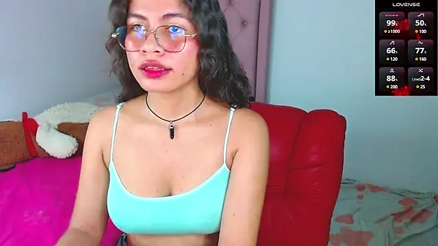 Snapshot of Cynthia_hazel chatting on 6, 12, 2024 Cynthia hazel online show from 6, 12, 2024