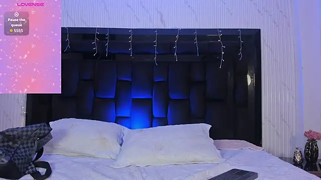 MaximusDick1  online show from 14, 4, 2026