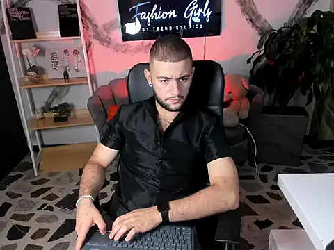 MaximusDick1  online show from 20, 12, 2025