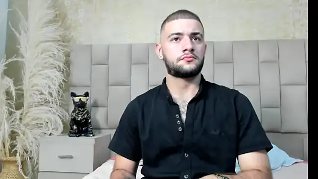 MaximusDick1  online show from 17, 12, 2025