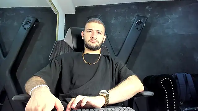 MaximusDick1  online show from 6, 10, 2025