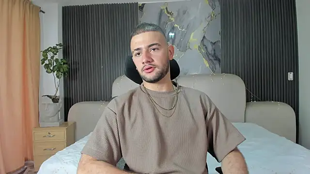 Snapshot of MaximusDick1_ chatting on 3, 5, 2026 MaximusDick1 online show from 3, 5, 2026
