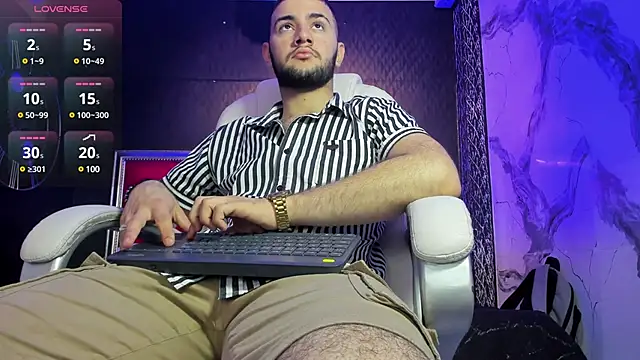 MaximusDick1  online show from 3, 12, 2024