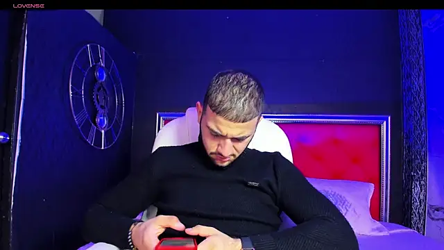 MaximusDick1  online show from 6, 12, 2024