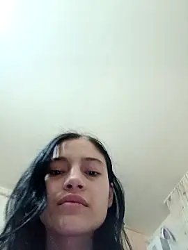 Snapshot of Virgin_Pussy_Love chatting on 25, 4, 2026 Virgin Pussy Love online show from 25, 4, 2026