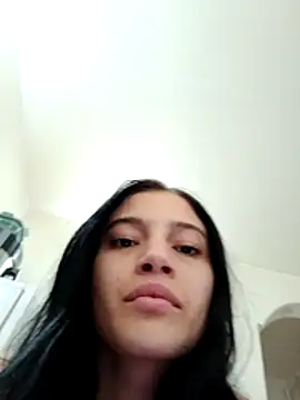 Snapshot of Virgin_Pussy_Love chatting on 4, 5, 2026 Virgin Pussy Love online show from 4, 5, 2026