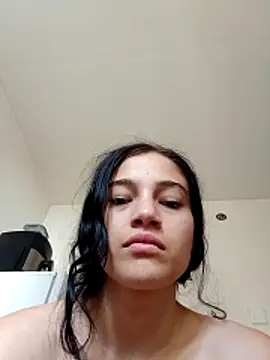 Snapshot of Virgin_Pussy_Love chatting on 5, 6, 2026 Virgin Pussy Love online show from 5, 6, 2026