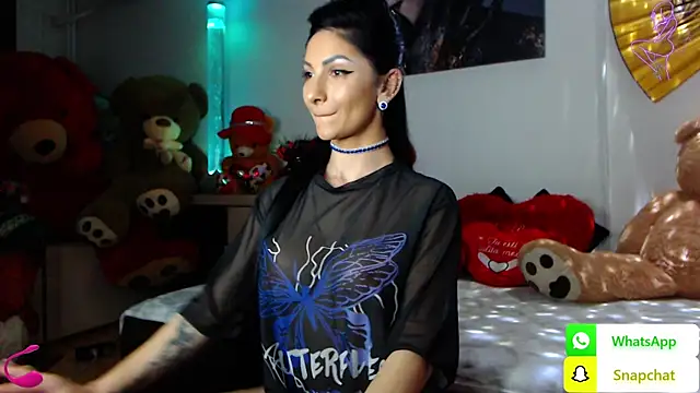 EvelynAisha online show from 21, 3, 2025