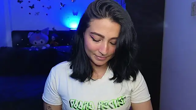 Snapshot of Pauilina chatting on 15, 11, 2025 Pauilina online show from 15, 11, 2025