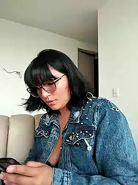 Pauilina online show from 8, 1, 2025