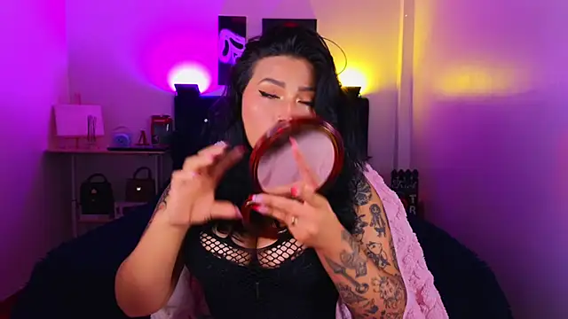 Pauilina online show from 25, 7, 2026
