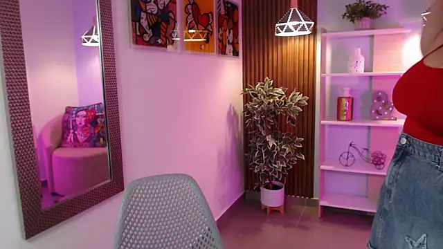 Snapshot of Dalila_Sky chatting on 22, 7, 2026 Dalila Sky online show from 22, 7, 2026