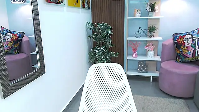 Dalila Sky online show from 23, 2, 2025