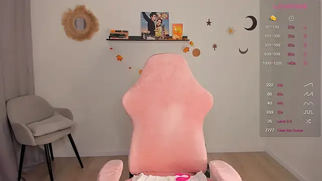 Snapshot of Cassie_Ice chatting on 30, 11, 2025 Cassie Ice online show from 30, 11, 2025