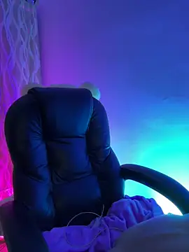 Snapshot of HannaSmiith chatting on 28, 2, 2025 HannaSmiith online show from 28, 2, 2025