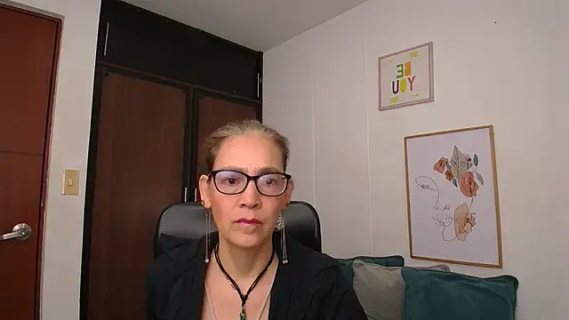 NanitaFun online show from 10, 12, 2024