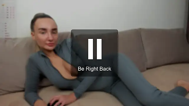 chloewallace online show from 8, 9, 2025