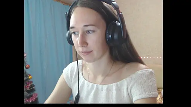 --Model--2 online show from 4, 1, 2025