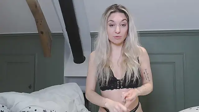 carlaaa online show from 13, 2, 2025