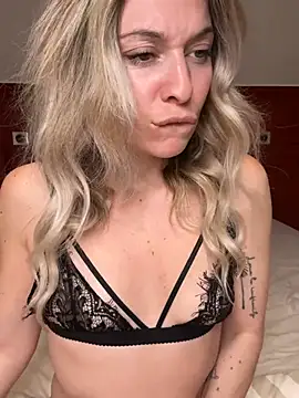 carlaaa online show from 22, 4, 2026