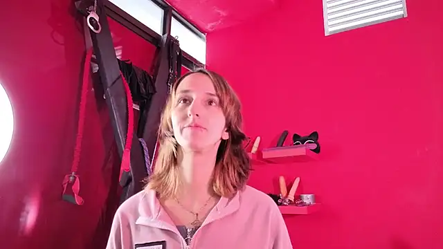 Ambar Roux  online show from 22, 11, 2025