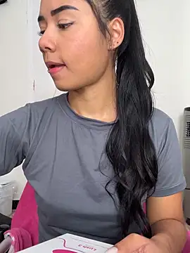 Snapshot of _Luana chatting on 7, 2, 2025  Luana online show from 7, 2, 2025