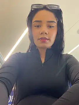  Luana online show from 11, 11, 2025