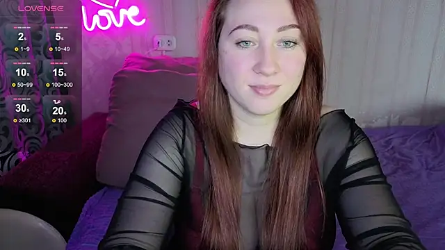 KellyCrystall online show from 9, 10, 2025