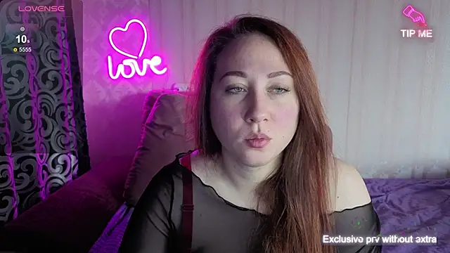 KellyCrystall online show from 1, 11, 2025