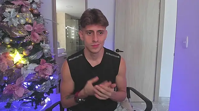 Snapshot of Jasperjoness chatting on 13, 12, 2024 Jasperjoness online show from 13, 12, 2024