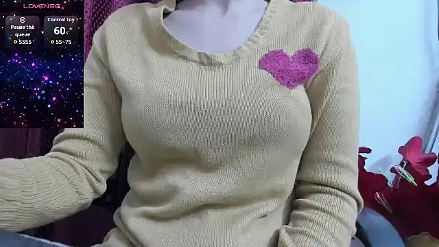 Snapshot of Reika_01 chatting on 2, 12, 2025 Reika 01 online show from 2, 12, 2025